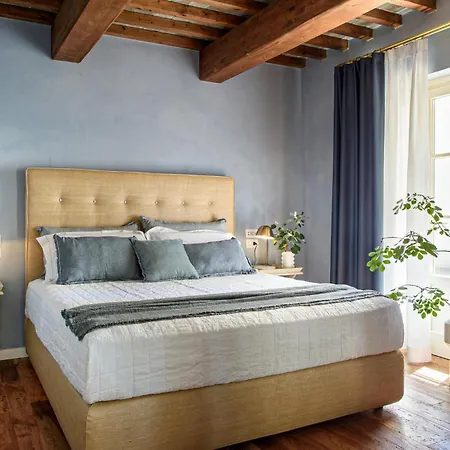 Awesome In Holiday home Massa e Cozzile